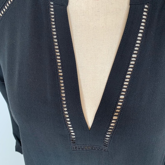 NWT Deep V neck flutter sleeve top - Picture 2 of 8